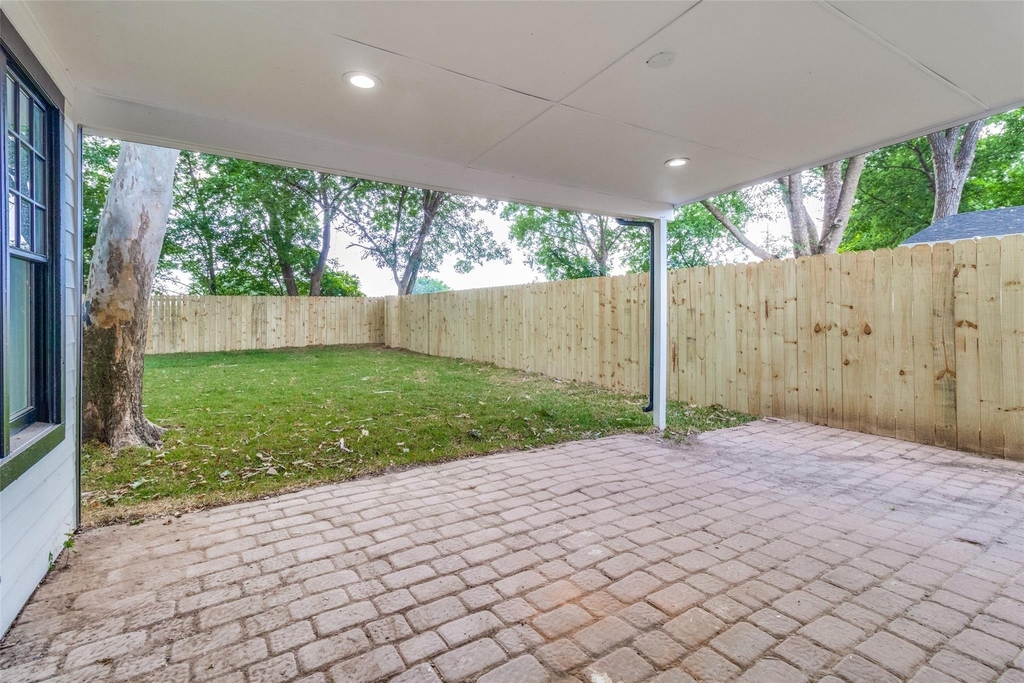 1208 N Grant Drive - Photo 20