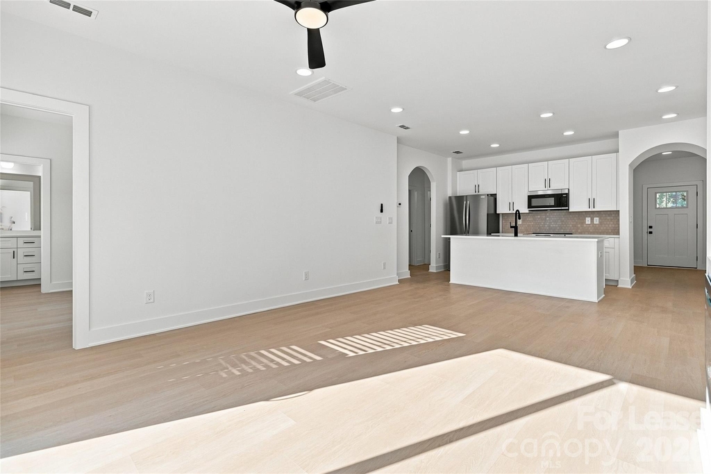 242 Institute Street - Photo 13