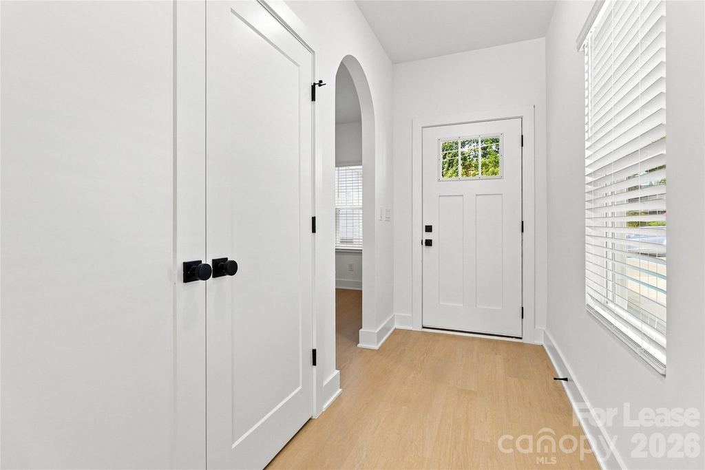 242 Institute Street - Photo 3