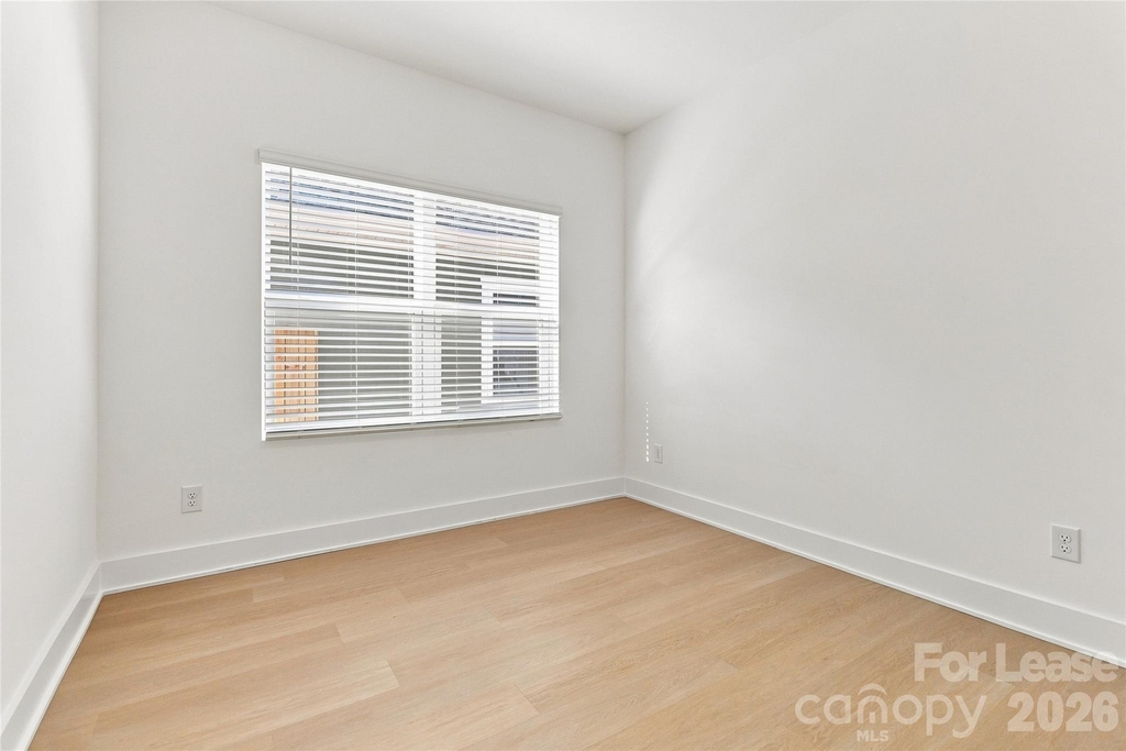 242 Institute Street - Photo 22