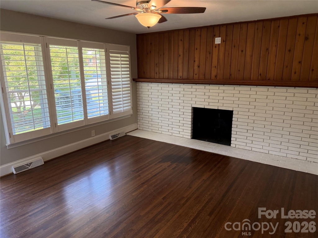 4920 Raymond Place - Photo 2