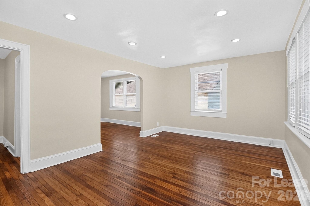 305 Lander Street - Photo 3