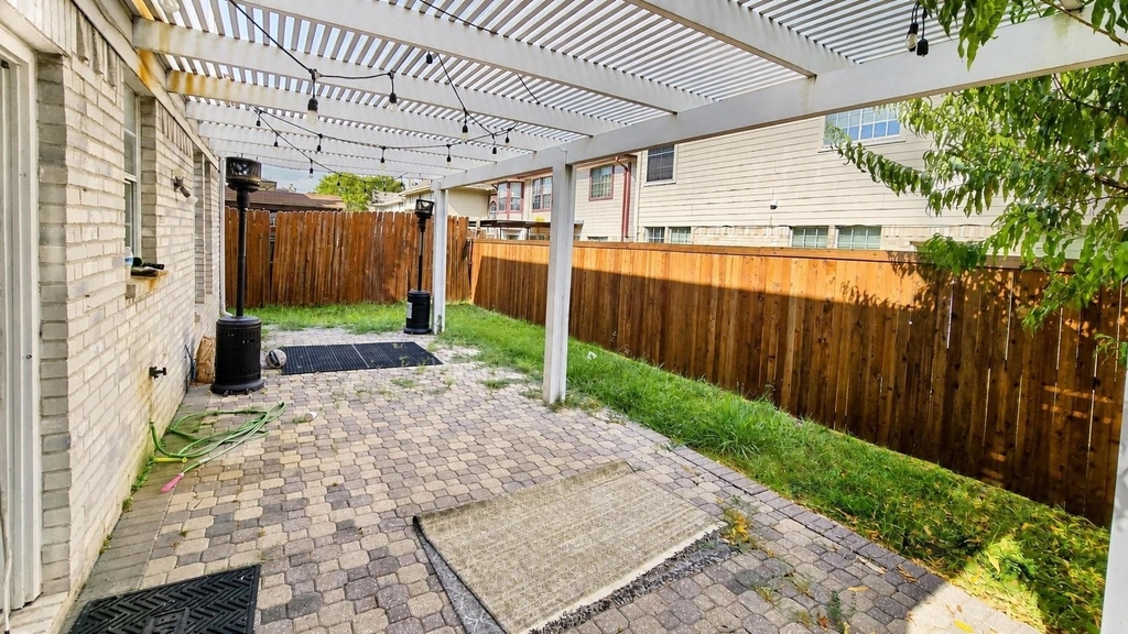 3704 Ballet Court - Photo 30