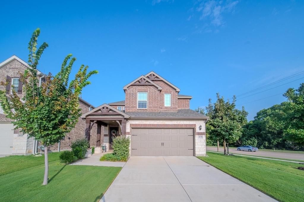 4629 Golden Gate Way - Photo 0