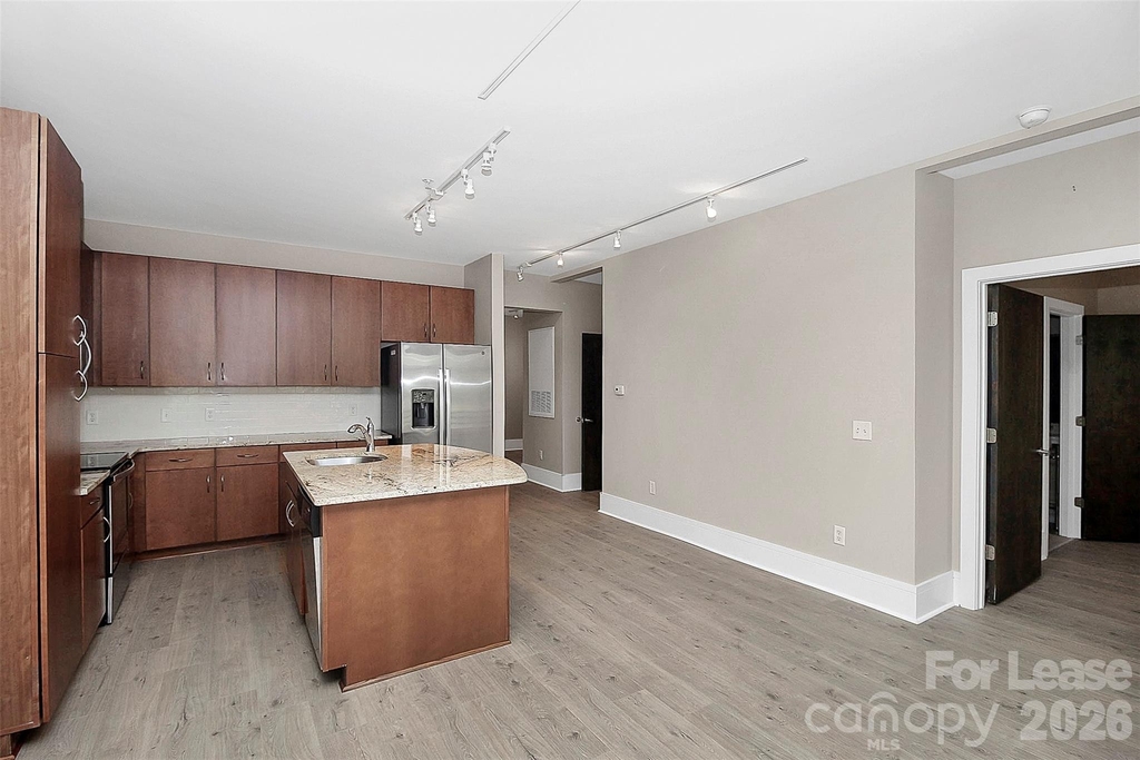 1600 Fulton Avenue - Photo 18