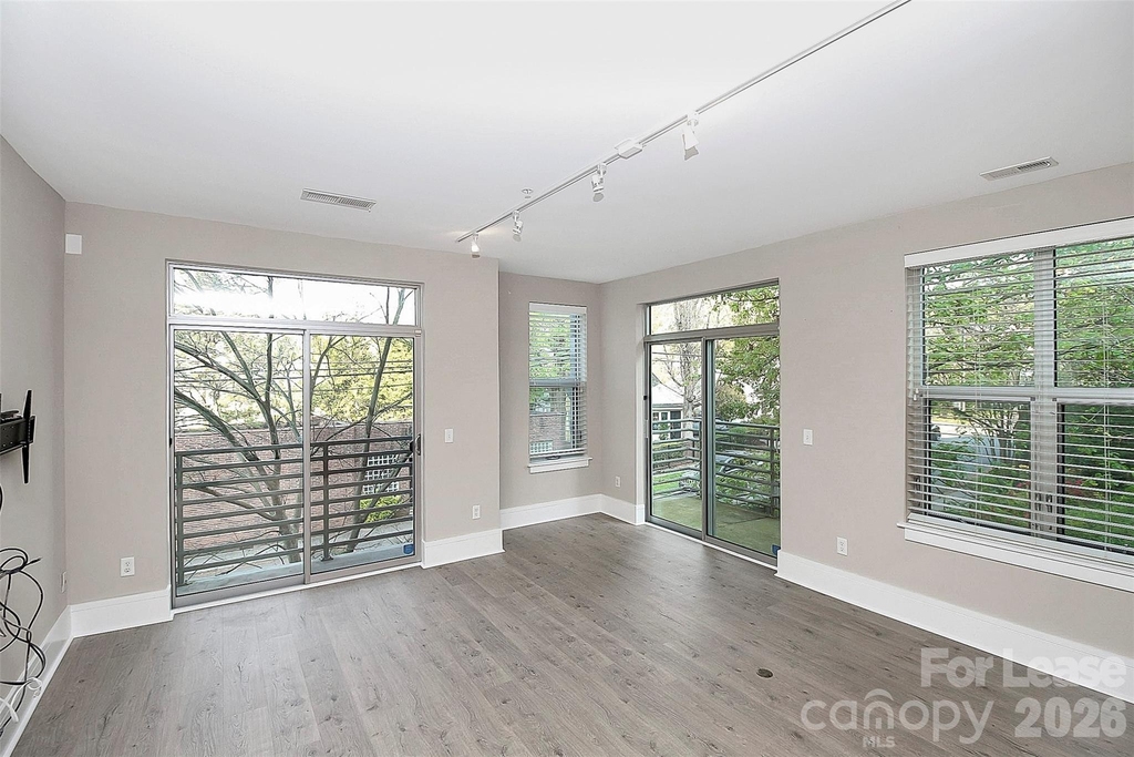 1600 Fulton Avenue - Photo 23