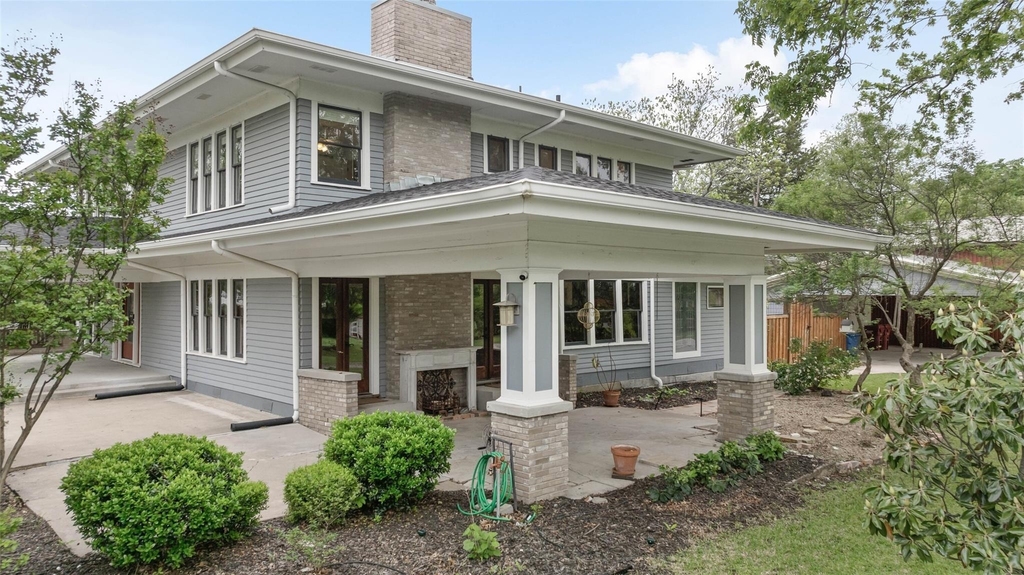 706 S Main Street - Photo 2