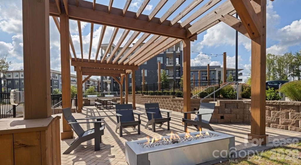 305 Prine Place - Photo 8