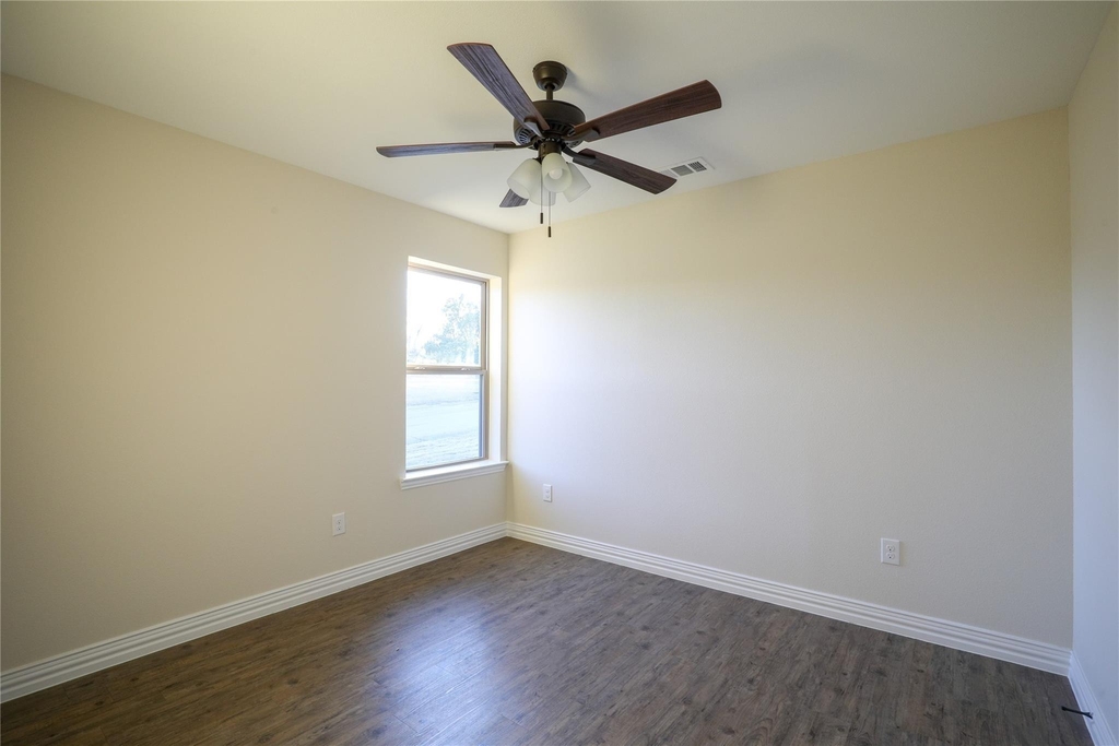 901 N Barrett Avenue - Photo 8