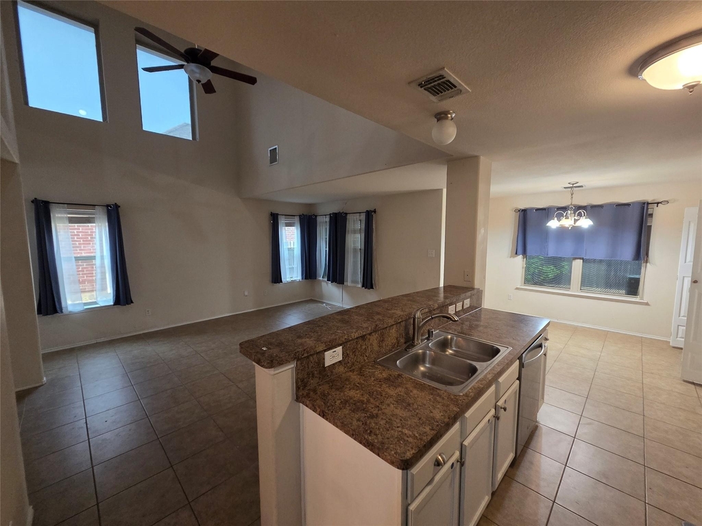 8422 Timberbrook Lane - Photo 9