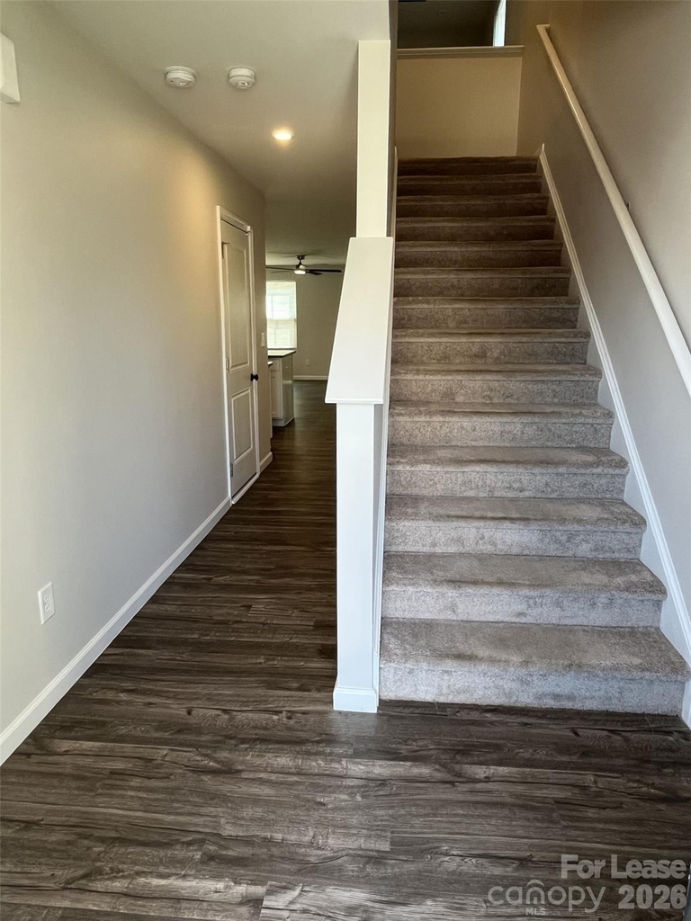4320 Bowline Drive - Photo 2