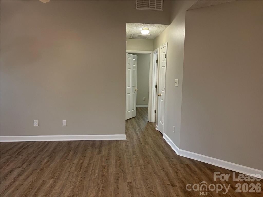 4924 Aldersbrook Drive - Photo 19