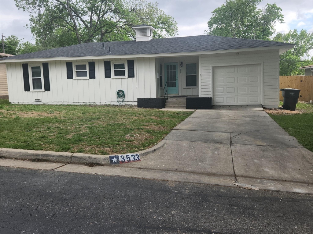 3533 Binyon Avenue - Photo 1
