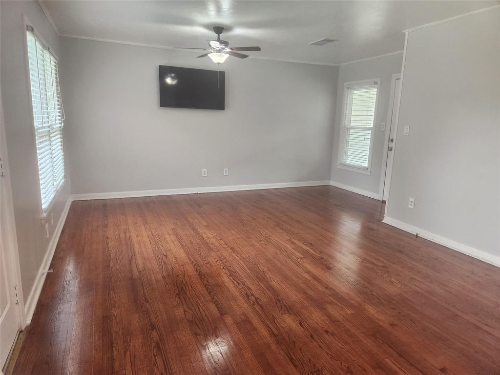 3533 Binyon Avenue - Photo 10