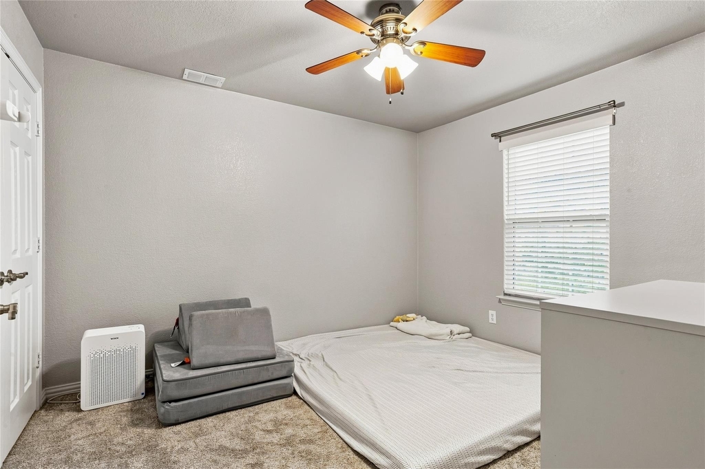 887 Woodrow Drive - Photo 18