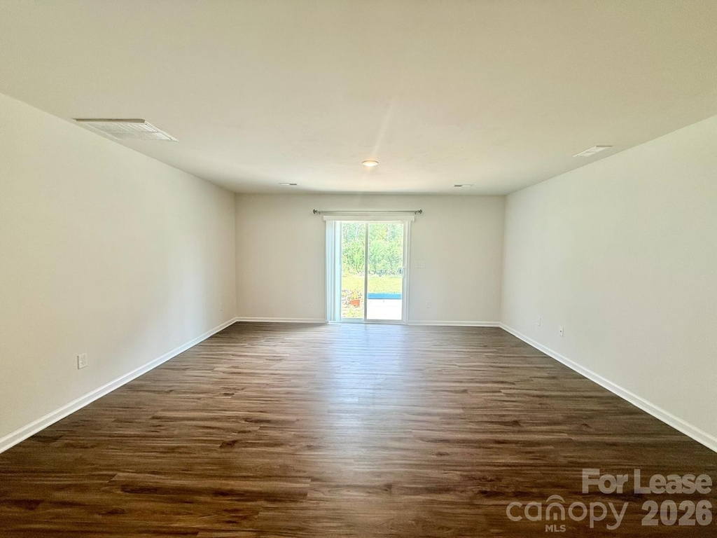 2834 Oldfield Drive - Photo 5