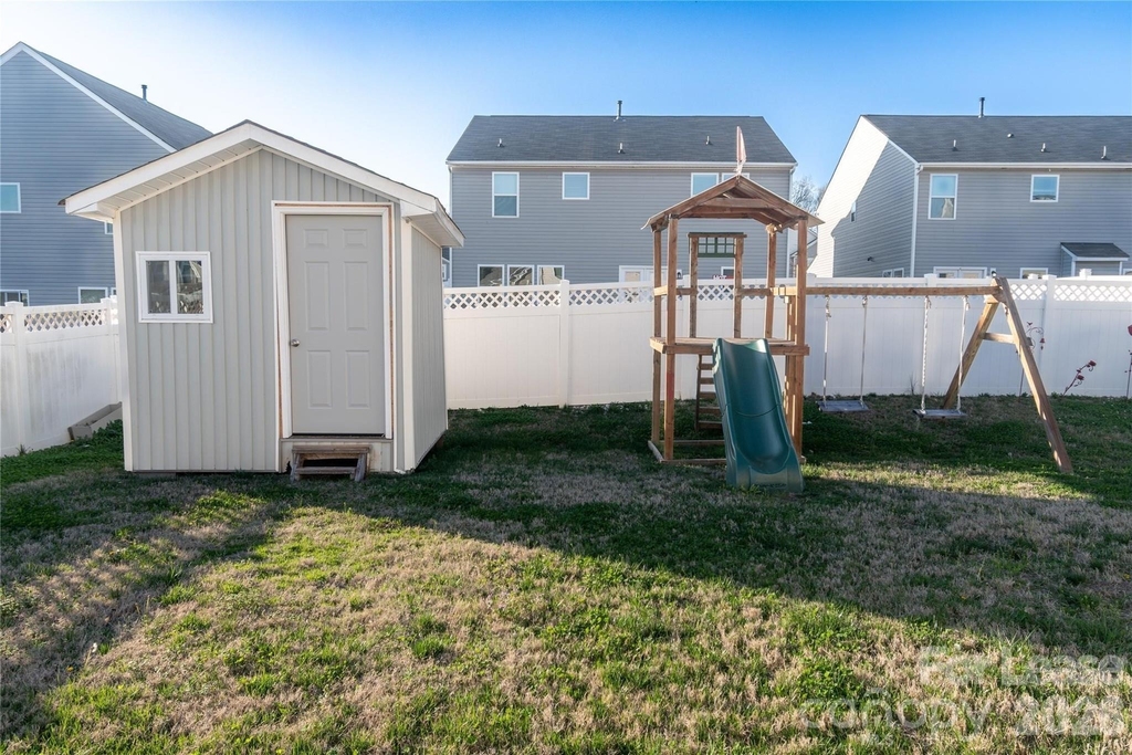 4320 Staffordshire Lane - Photo 2