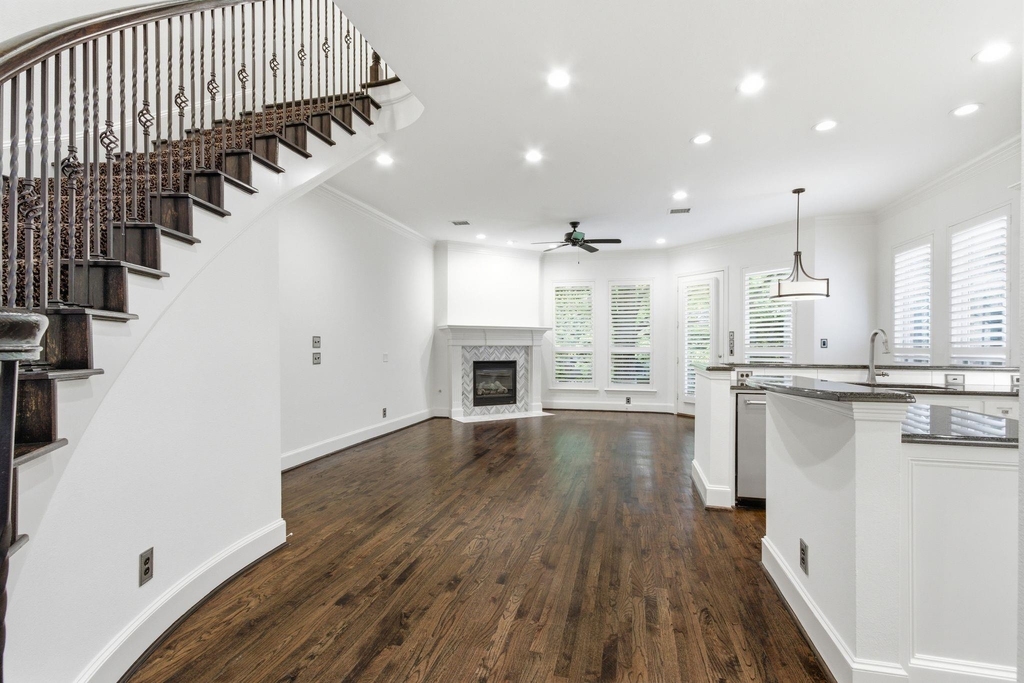 18323 Frankford Lakes Circle - Photo 11
