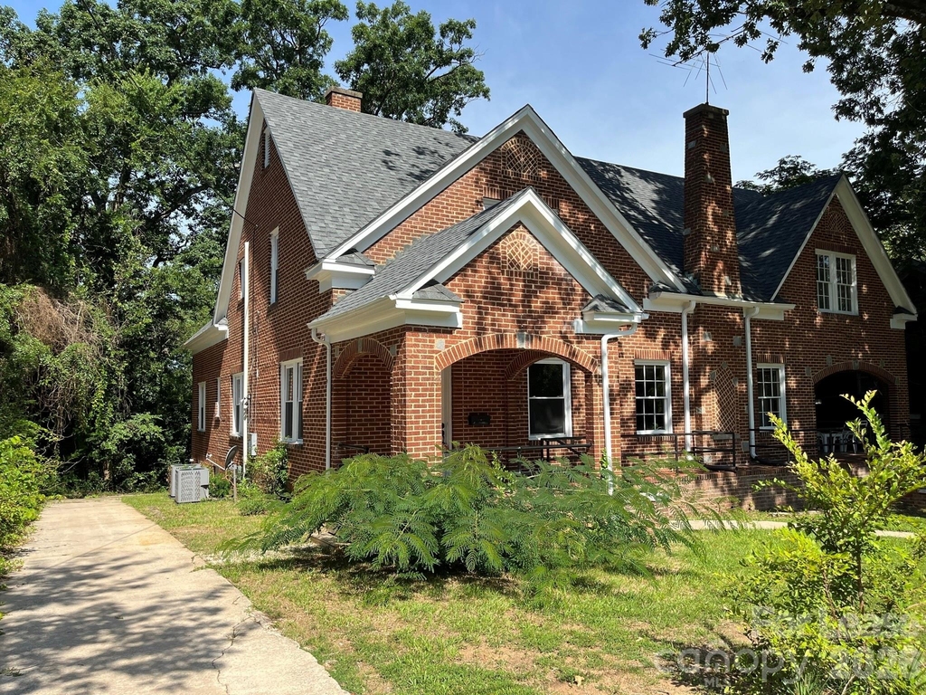 237 N 2nd Street - Photo 1