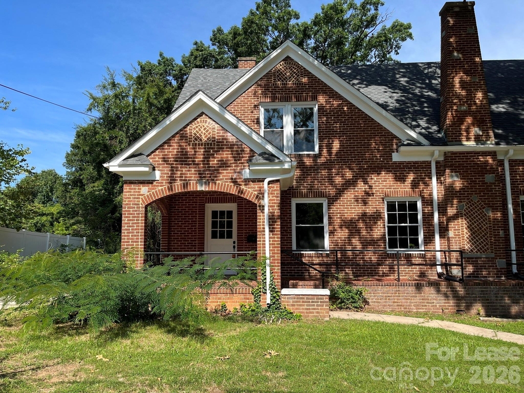237 N 2nd Street - Photo 0