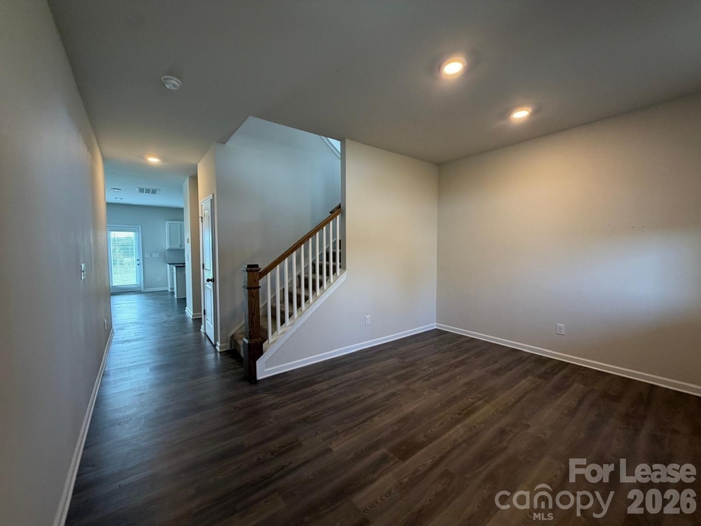 9002 Foxcroft Drive - Photo 2