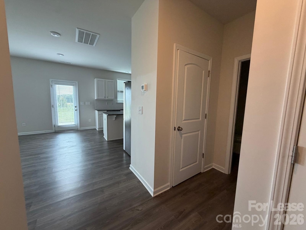 9002 Foxcroft Drive - Photo 3