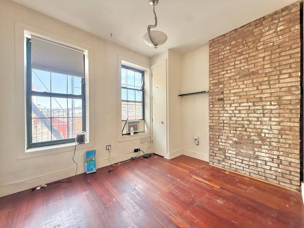 126 Grattan Street - Photo 3