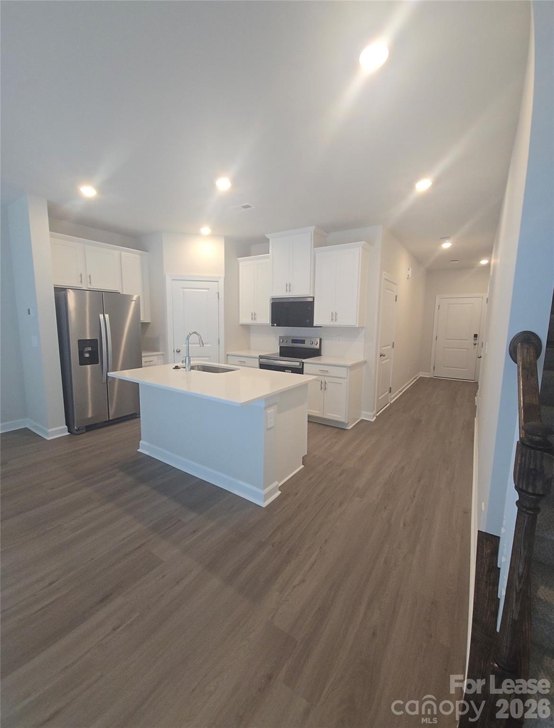 1175 Rosetta Drive - Photo 2