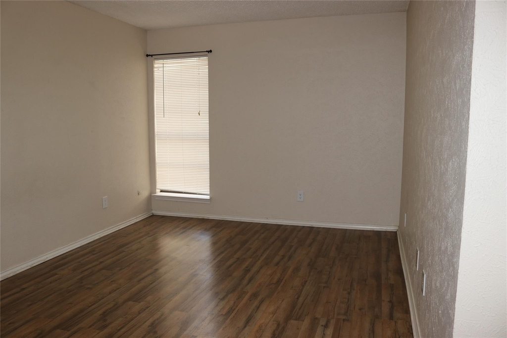 1515 Cherrycrest Street - Photo 17