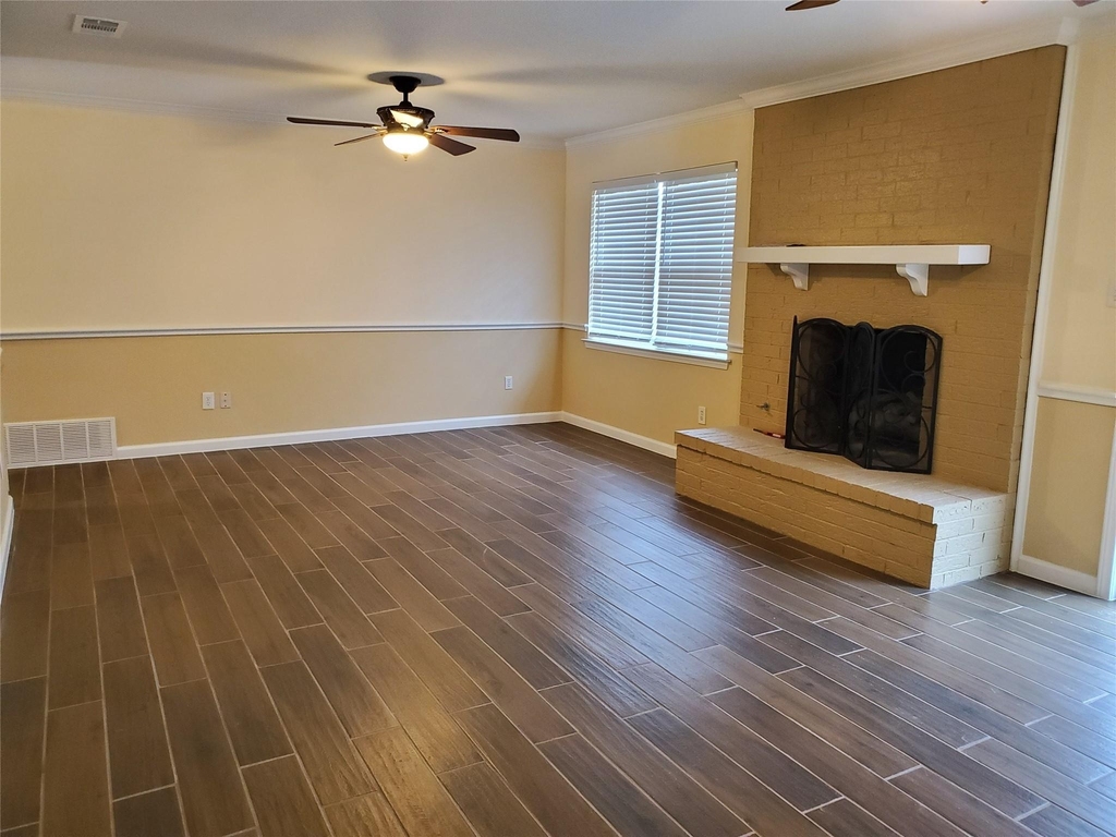 5901 Crestwood Circle - Photo 12