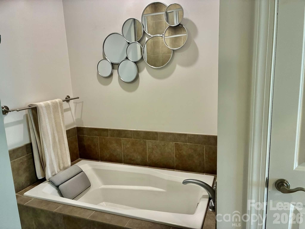5551 Colonial Chatsworth Circle - Photo 13