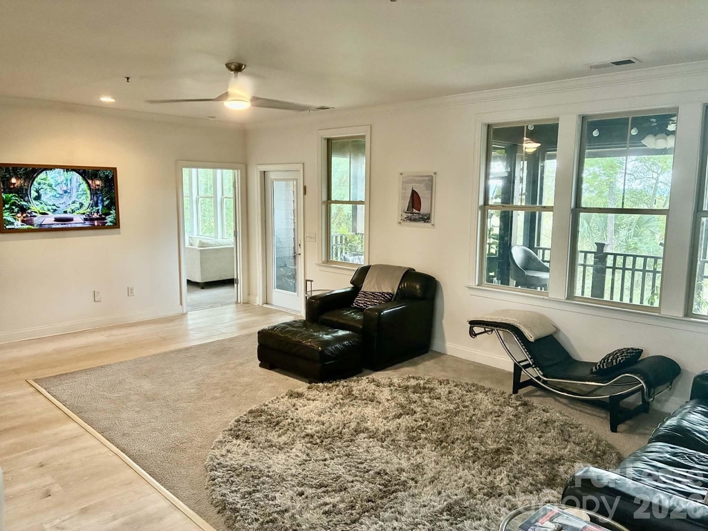 5551 Colonial Chatsworth Circle - Photo 4