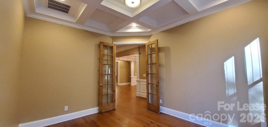 550 Cottonfield Circle - Photo 8