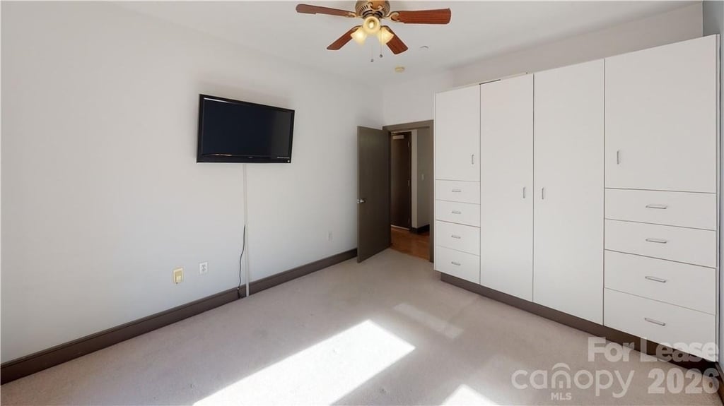2200 Lyndhurst Avenue - Photo 12