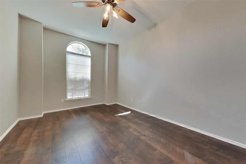 1121 Hidden Lake Drive - Photo 18
