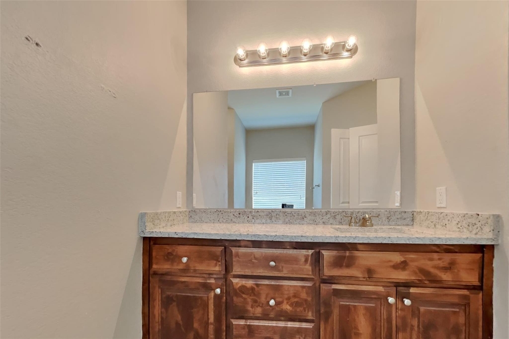 1121 Hidden Lake Drive - Photo 10