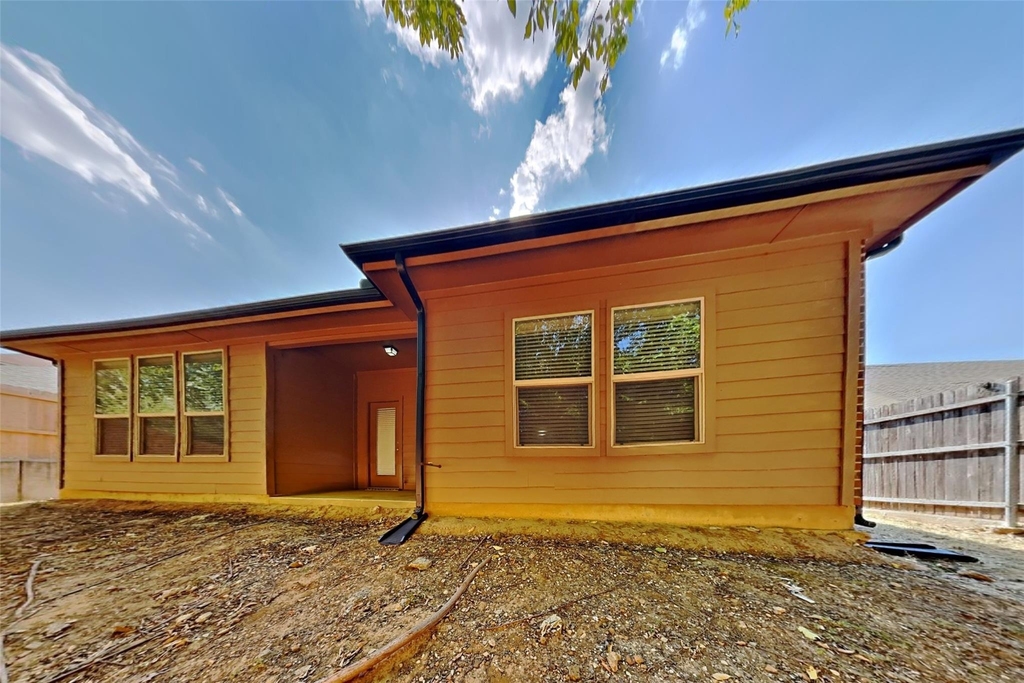 1121 Hidden Lake Drive - Photo 19
