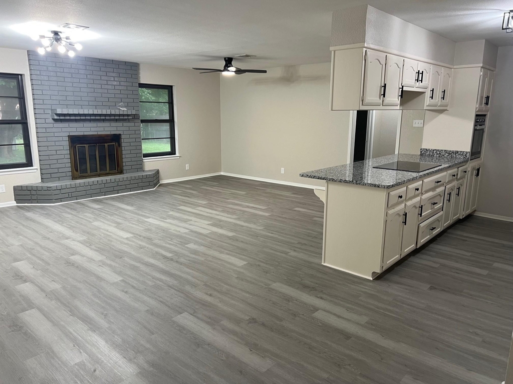 1118 Pawnee Street - Photo 2
