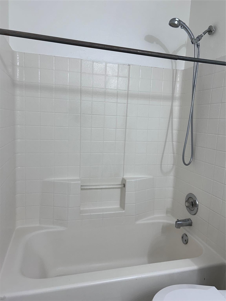 1438 Eastview Drive - Photo 11