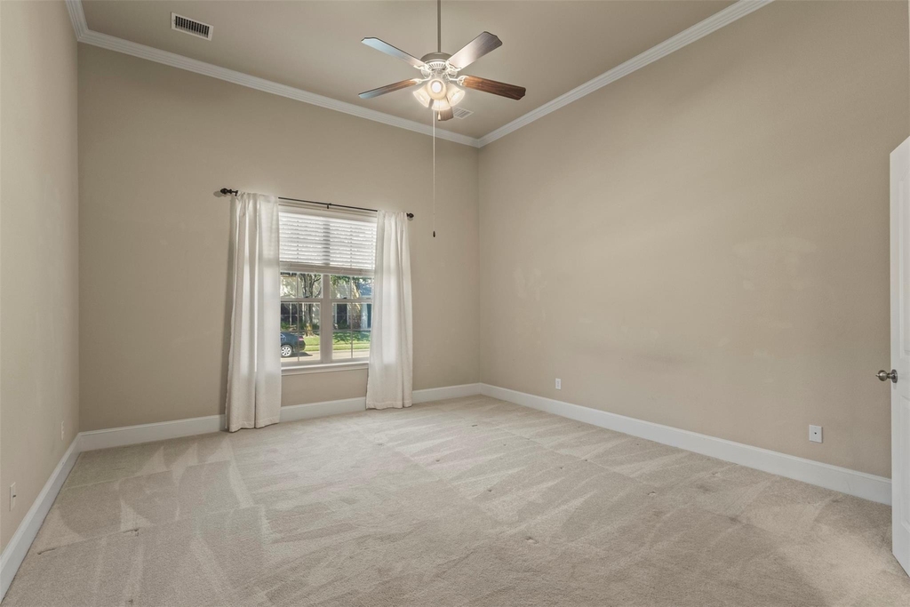 2606 Kennedy Drive - Photo 10