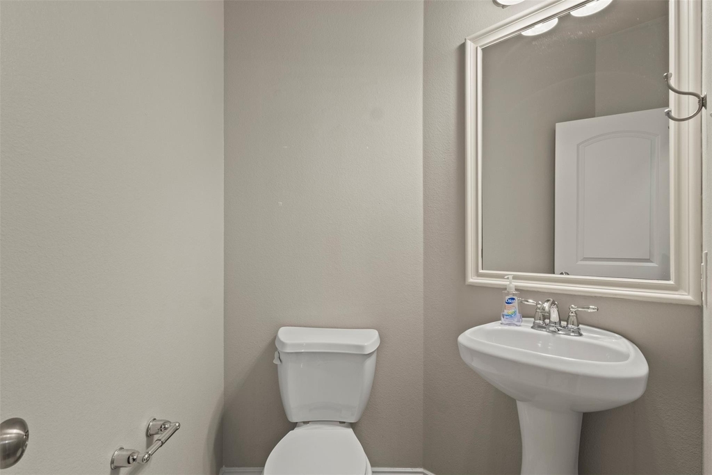 2606 Kennedy Drive - Photo 18