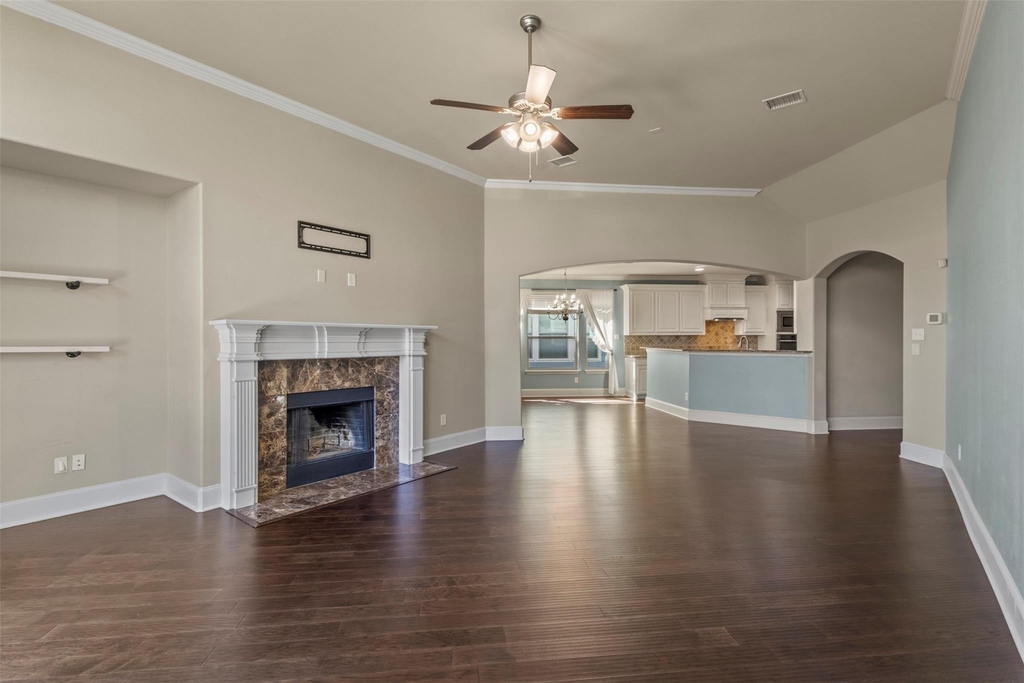 2606 Kennedy Drive - Photo 2