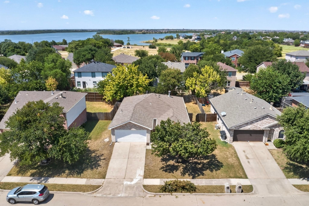 625 Spillway Drive - Photo 6