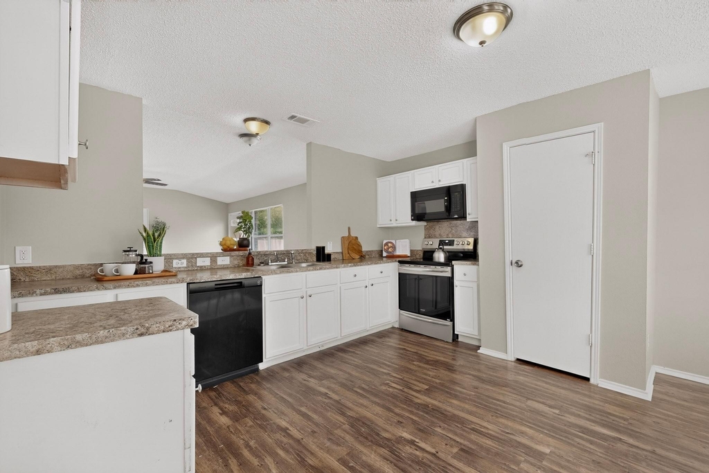 625 Spillway Drive - Photo 23