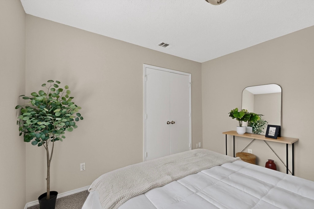 625 Spillway Drive - Photo 36