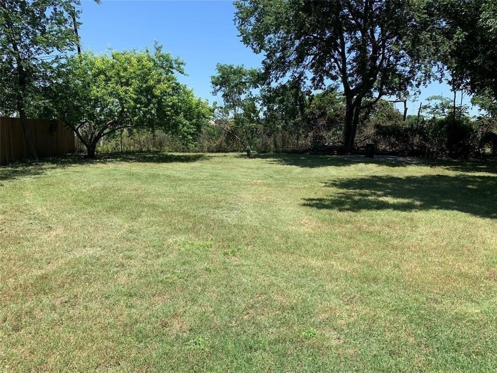 114 Barbara Way - Photo 2