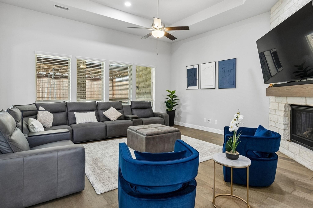 629 Singing Water Drive - Photo 10