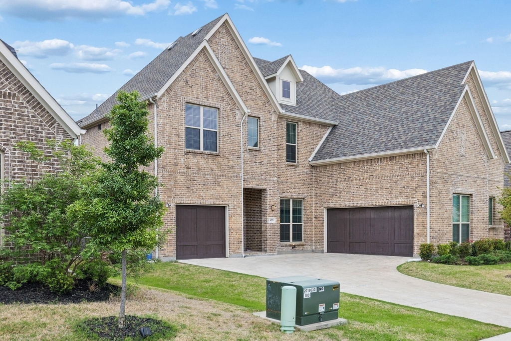 629 Singing Water Drive - Photo 1