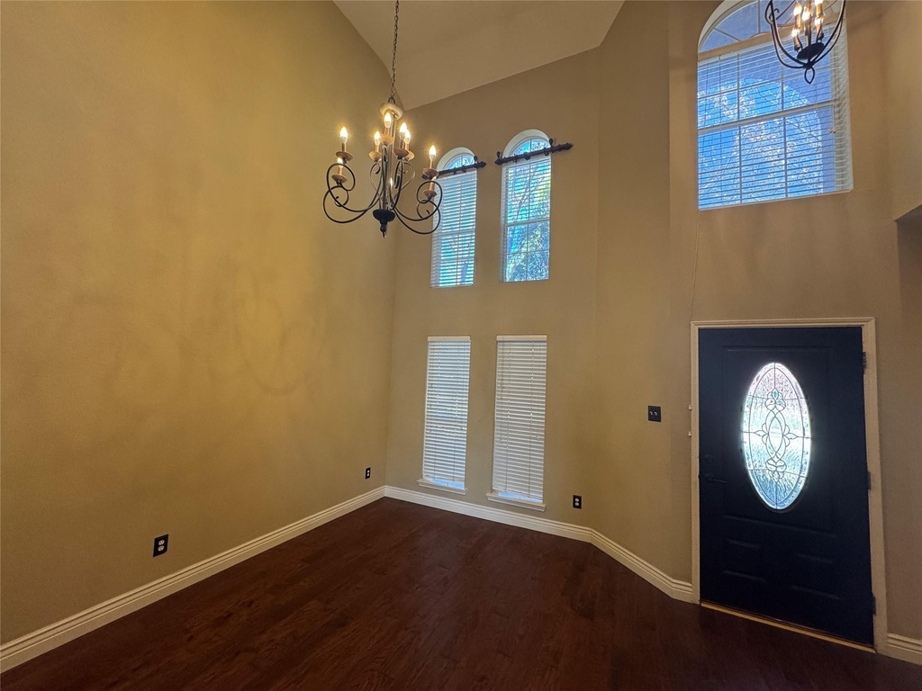 442 Trinity Drive - Photo 1
