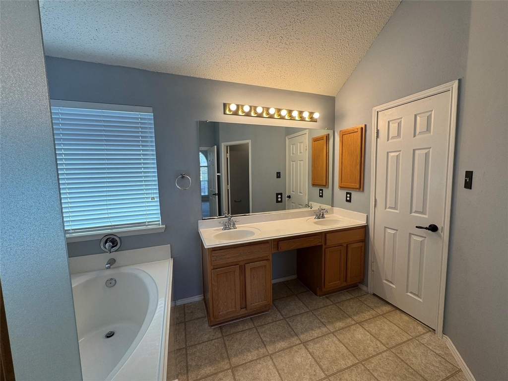 442 Trinity Drive - Photo 19